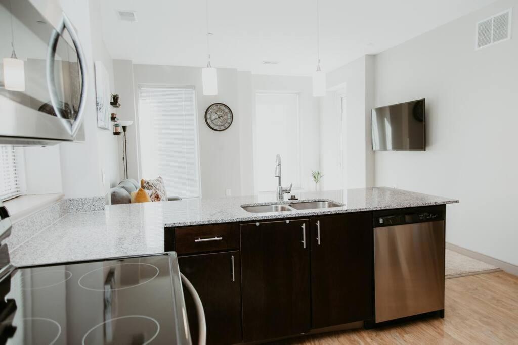 *** New Charming And Luxury Apartment In Downtown Columbus*** Appartement *